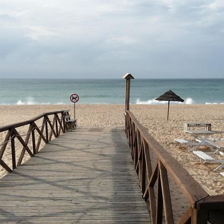 Apartment By The Beach Praia Da Areia Branca Лорінян Екстер'єр фото