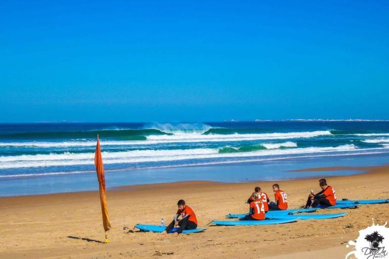 Apartment By The Beach Praia Da Areia Branca Лорінян Екстер'єр фото