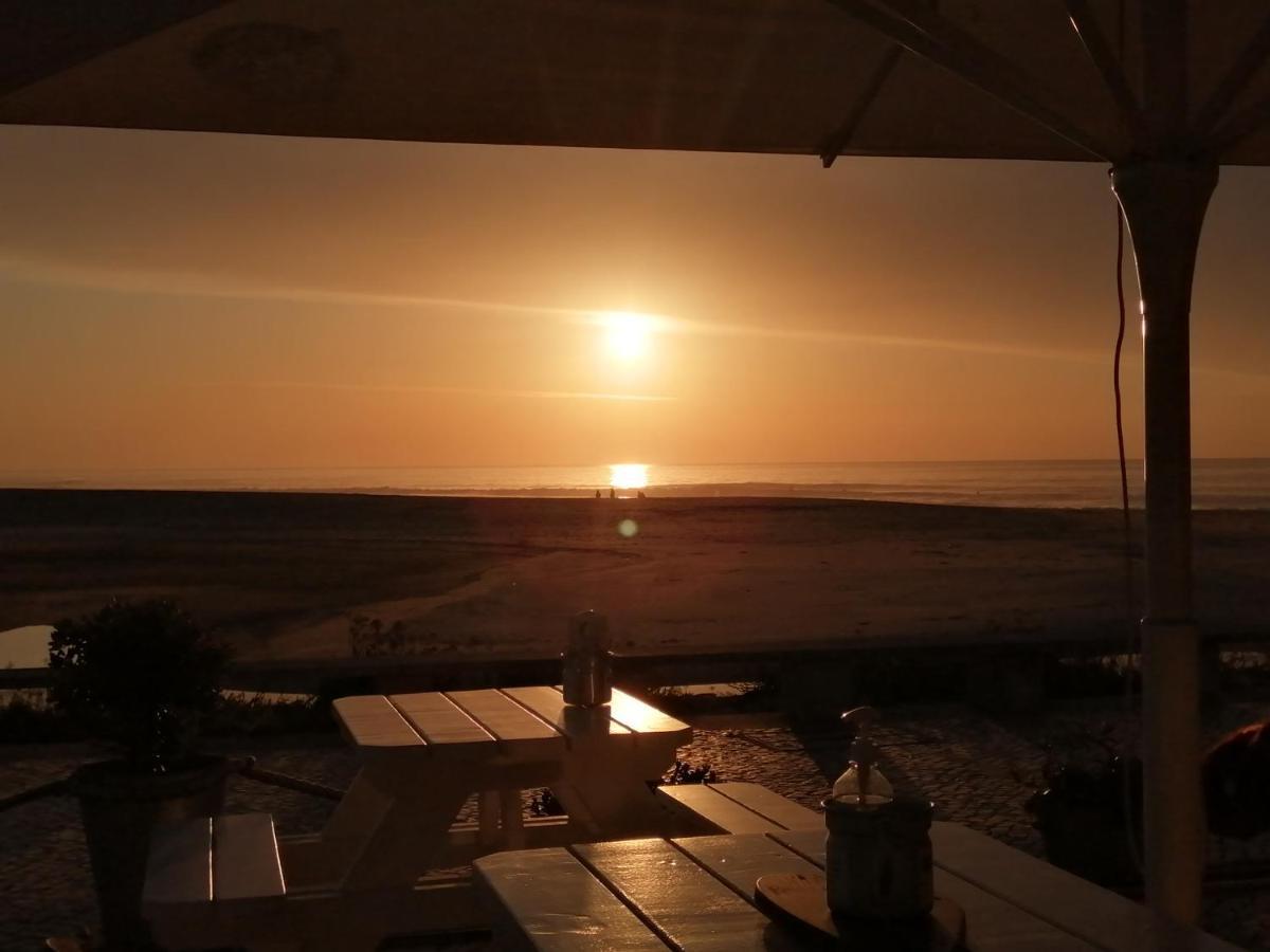Apartment By The Beach Praia Da Areia Branca Лорінян Екстер'єр фото